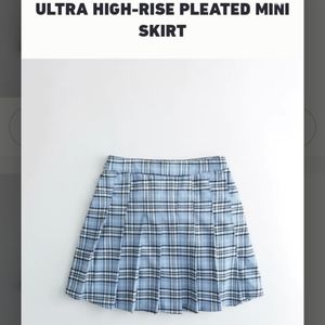 Hollister size Medium